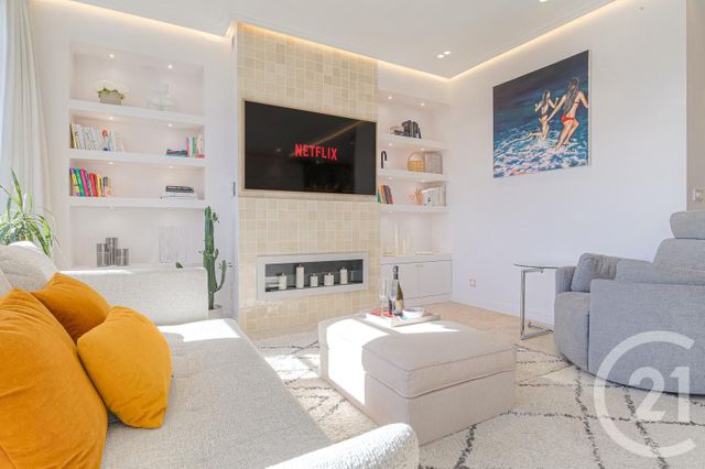 Appartement à vendre - 4 pièces - 85.46 m2 - LYON - 69002 - RHONE-ALPES - Century 21 Villa Urbana
