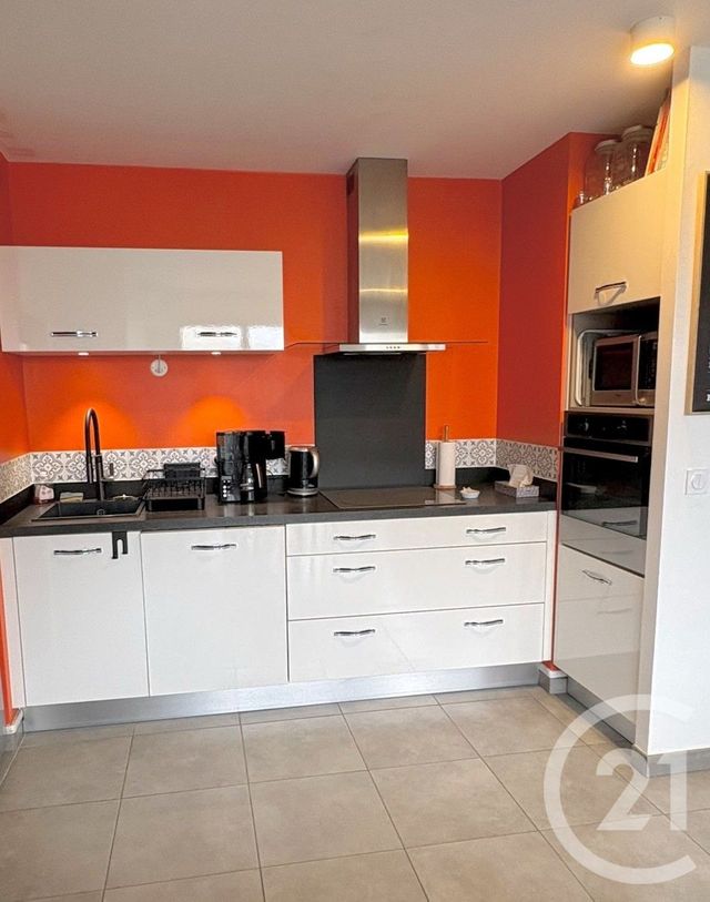 Appartement F4 à vendre - 4 pièces - 76.0 m2 - VILLEURBANNE - 69 - RHONE-ALPES - Century 21 Villa Urbana