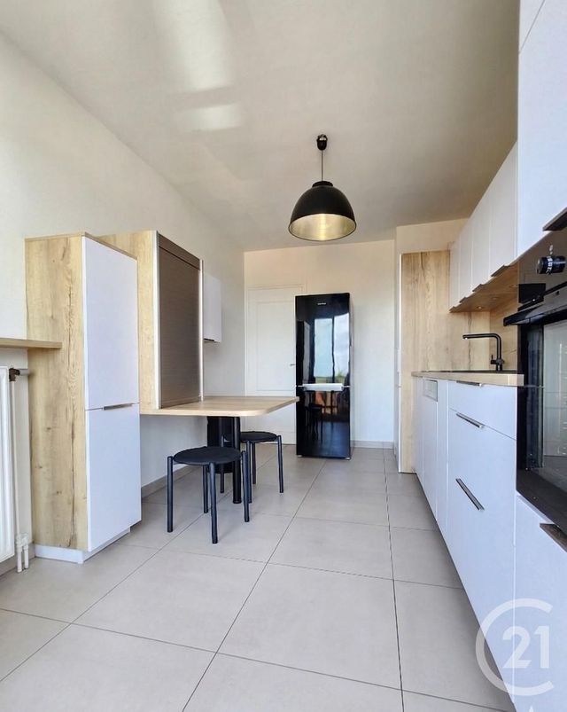 Appartement F4 à vendre - 4 pièces - 89.23 m2 - VILLEURBANNE - 69 - RHONE-ALPES - Century 21 Villa Urbana