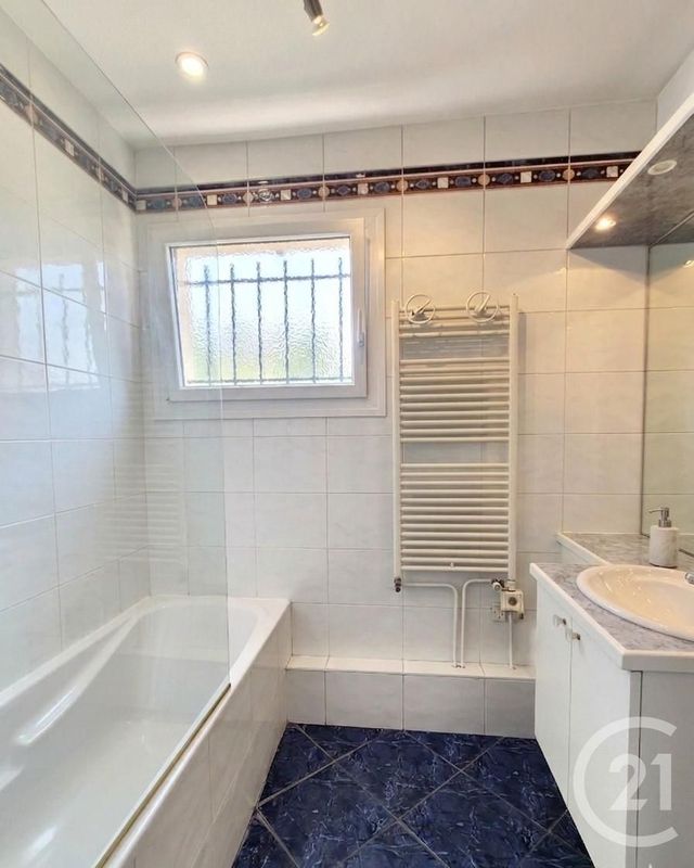 Appartement F4 à vendre - 4 pièces - 89.23 m2 - VILLEURBANNE - 69 - RHONE-ALPES - Century 21 Villa Urbana