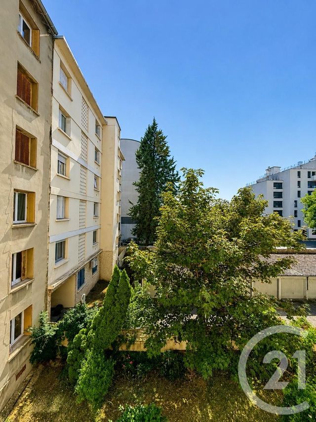 Appartement F3 à vendre - 3 pièces - 49.0 m2 - VILLEURBANNE - 69 - RHONE-ALPES - Century 21 Villa Urbana