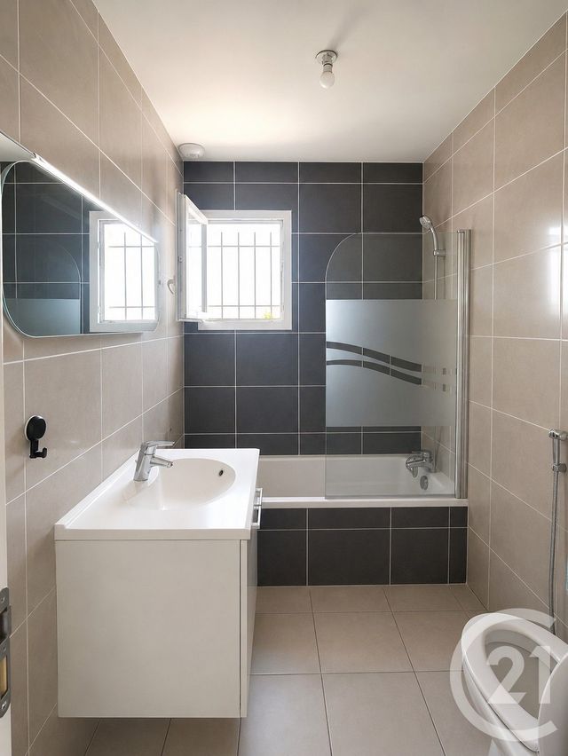 maison à vendre - 5 pièces - 105.0 m2 - VAULX EN VELIN - 69 - RHONE-ALPES - Century 21 Villa Urbana