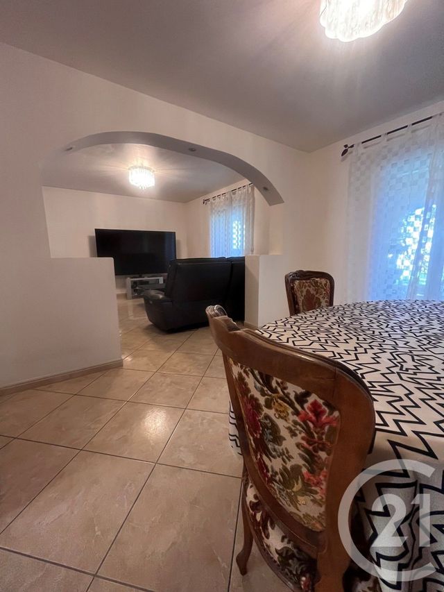 maison à vendre - 6 pièces - 102.35 m2 - VAULX EN VELIN - 69 - RHONE-ALPES - Century 21 Villa Urbana