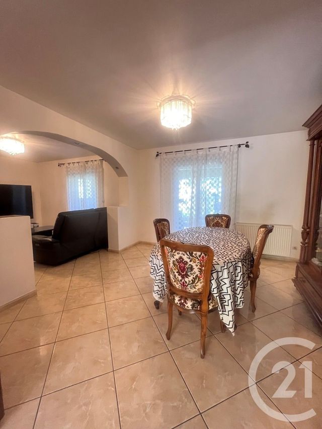 maison à vendre - 6 pièces - 102.35 m2 - VAULX EN VELIN - 69 - RHONE-ALPES - Century 21 Villa Urbana