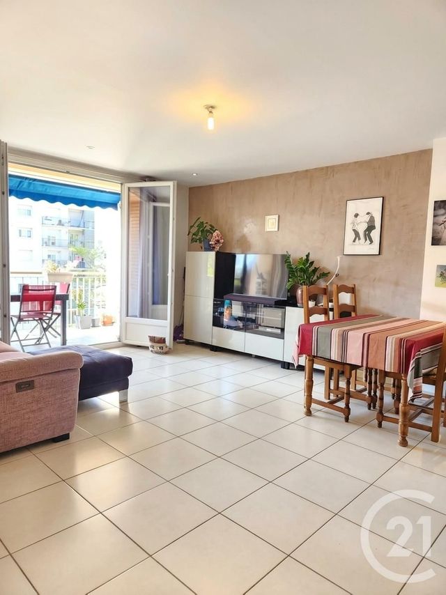 Appartement F4 à vendre - 4 pièces - 70.07 m2 - VILLEURBANNE - 69 - RHONE-ALPES - Century 21 Villa Urbana