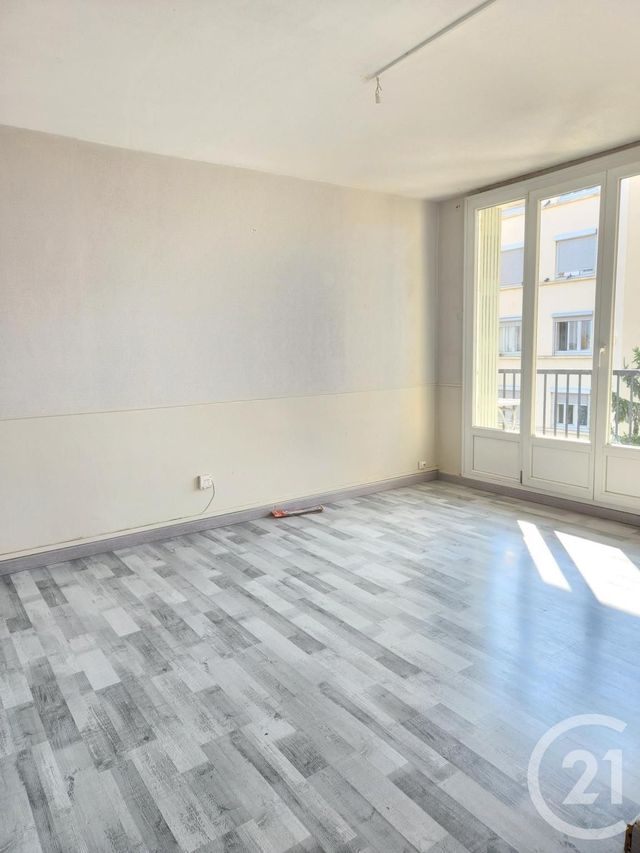 Appartement F2 à vendre - 2 pièces - 39.54 m2 - VILLEURBANNE - 69 - RHONE-ALPES - Century 21 Villa Urbana