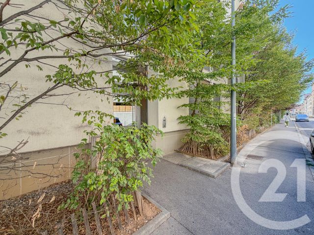 Appartement F3 à vendre - 3 pièces - 61.24 m2 - VILLEURBANNE - 69 - RHONE-ALPES - Century 21 Villa Urbana
