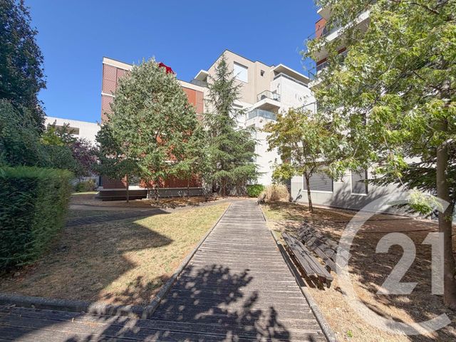 Appartement F3 à vendre - 3 pièces - 61.24 m2 - VILLEURBANNE - 69 - RHONE-ALPES - Century 21 Villa Urbana